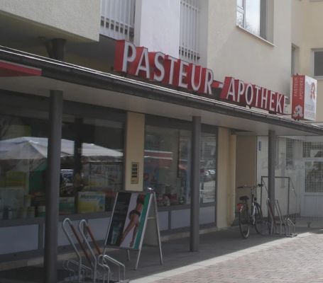 Medizinische Kompressionsstrümpfe in Apotheke Großhadern