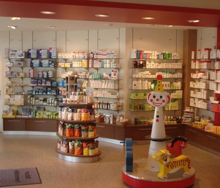 Persönliche Beratung in der Pasteur Apotheke Großhadern