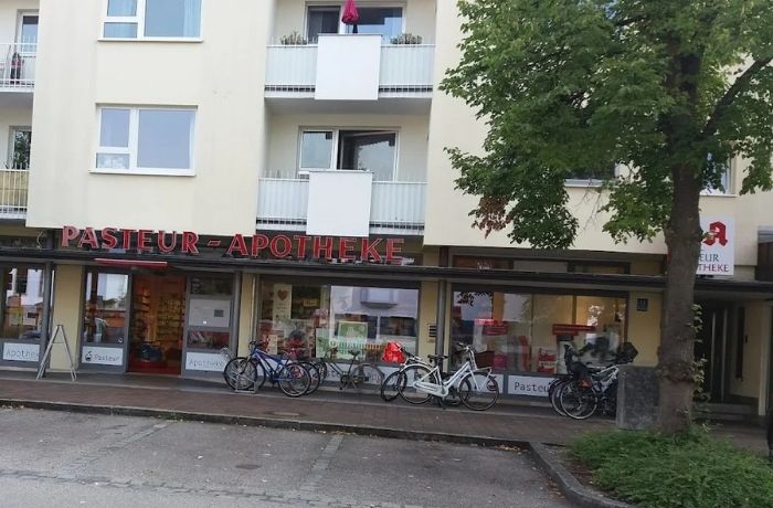 Pasteur Apotheke in München-Großhadern Außenansicht Heiglhofstraße 11